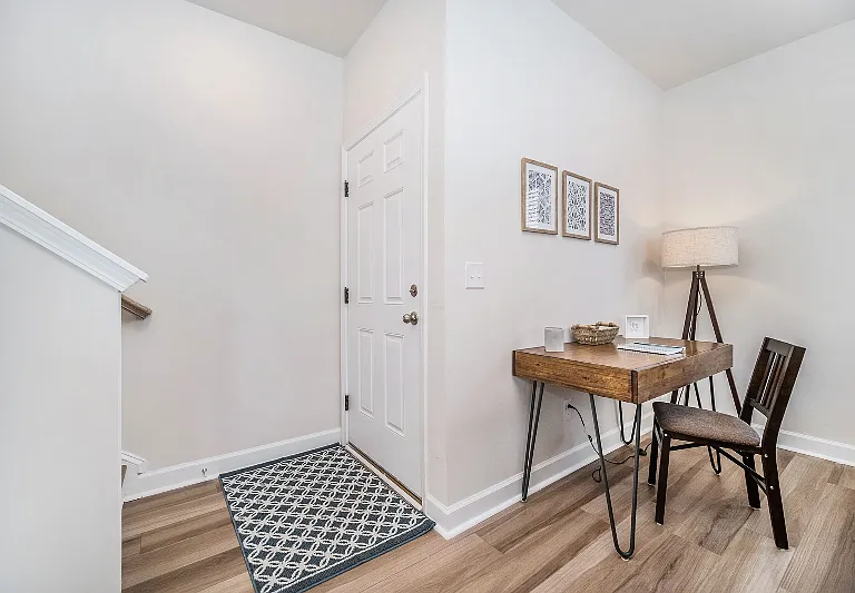 318 Lanyard St — Photo 12