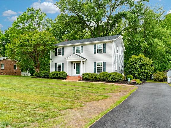 3rd image of 9183 Blakewood Dr