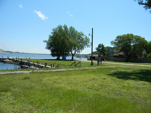 2nd image of 846 S Lakeshore Dr Parcel B