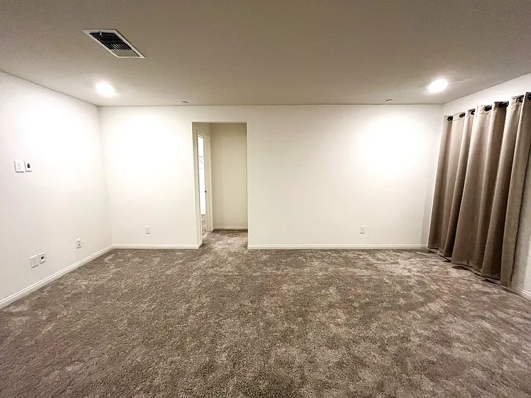 2814 Frabiele St — Photo 27