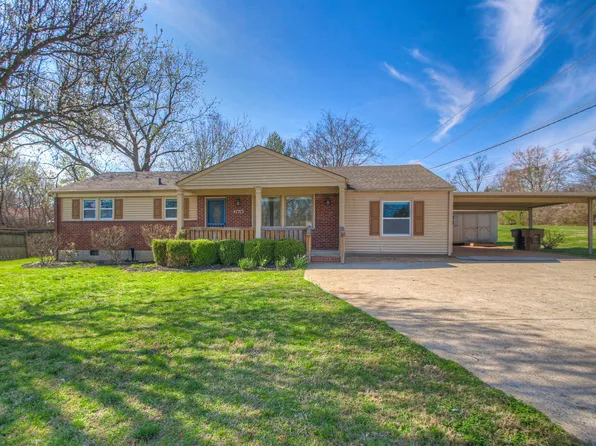 2414 Springview Dr, Nashville, TN 37214