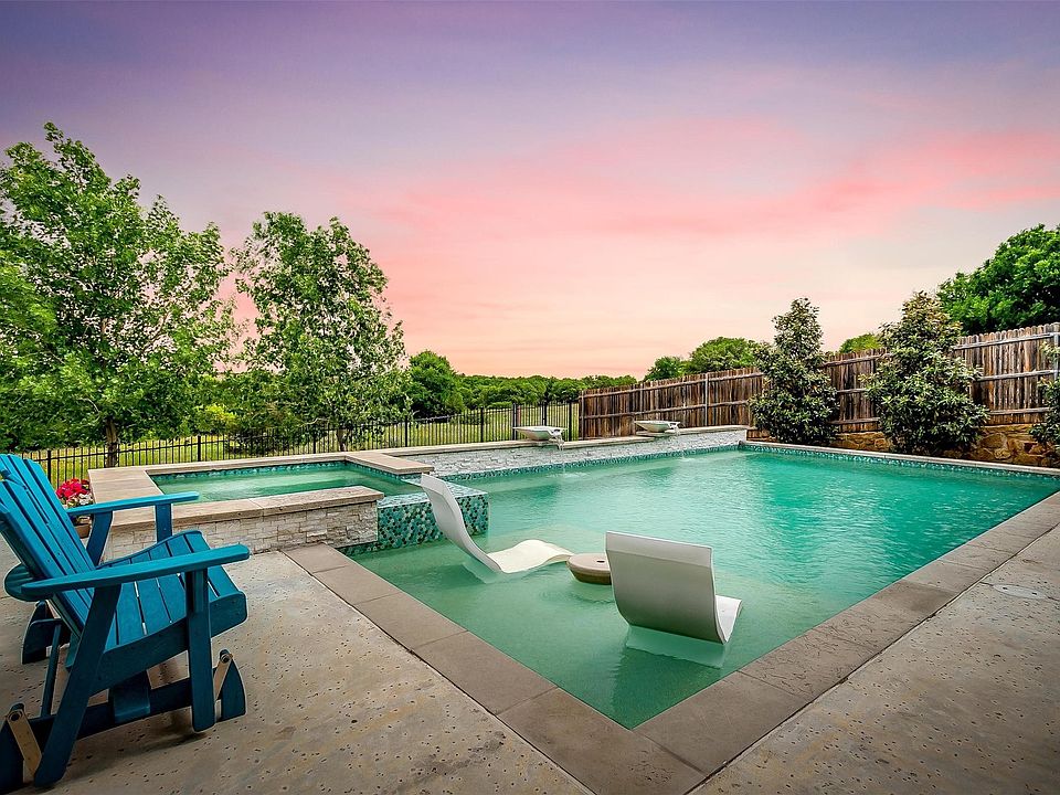 1st image of 539 Point Vista Dr