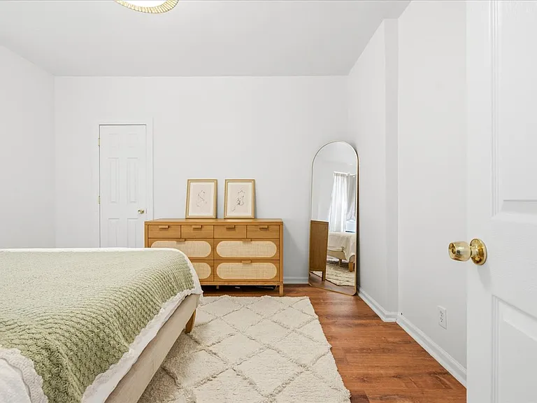 6264 Saunders St #3P — Photo 19