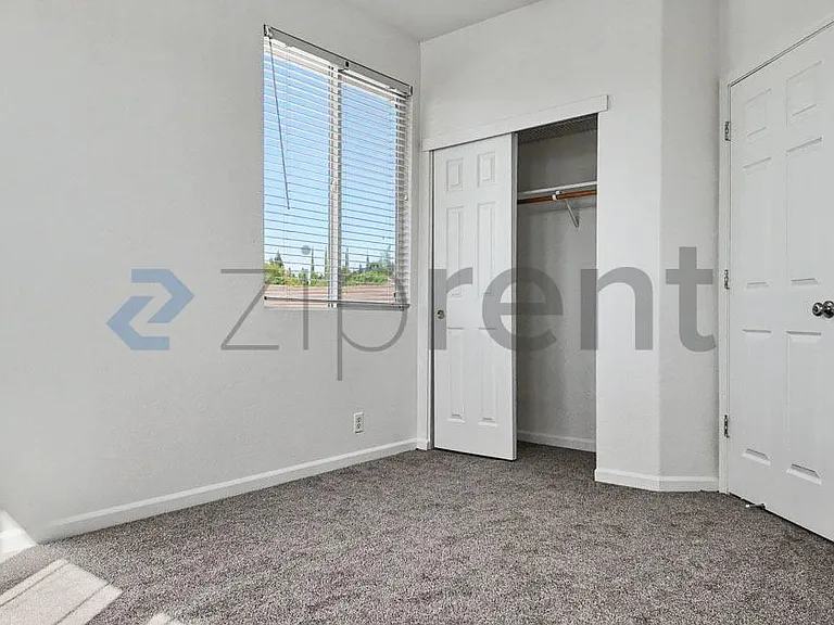 2342 Canary Dr — Photo 33