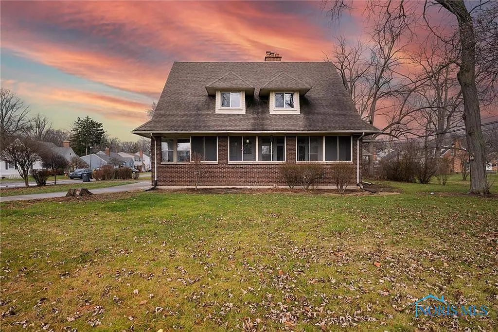 2705 River Rd photo 1