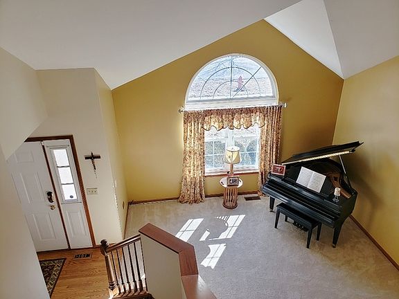 3rd image of 24046 Primrose Cir