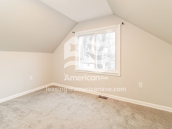 4th image of 25405 Ross St