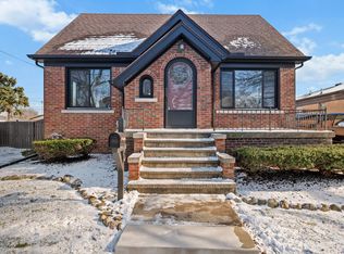 29226 Manhattan St, Saint Clair Shores, MI