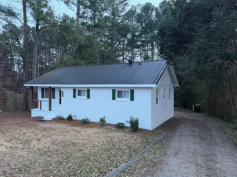 3117 Tryon Rd — Photo 2