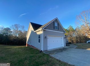 425 Wildewood Trl, Chickamauga, GA 30707