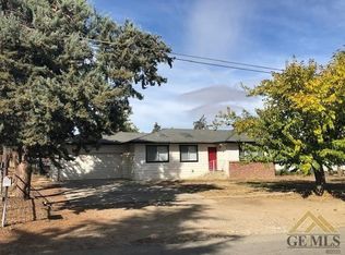 21127 Sierra Vista Dr, Tehachapi, CA 93561