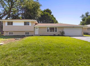 2202 Farris Ct, Rockford, IL 61108