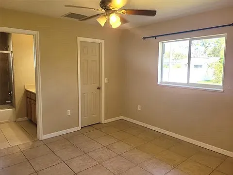 563 Verona St — Photo 4