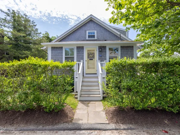 20 York St, Nantucket, MA 02554