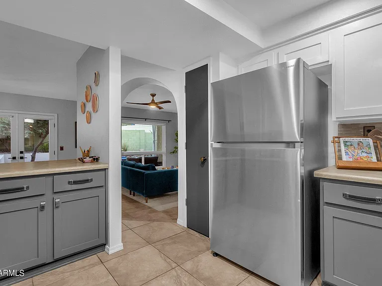 4611 E Desert Dr — Photo 21