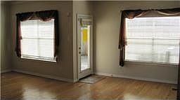 3rd image of 2028 Glencove Dr
