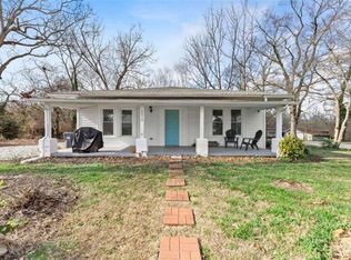 5919 Chattahoochee St, Lula, GA 30554