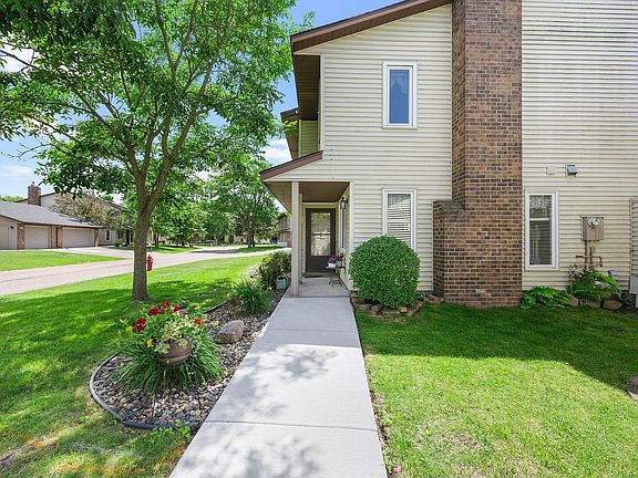 2nd image of 4701 Osage Point