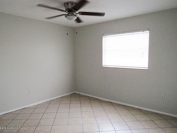 4th image of 275 S Brevard Ave APT 4