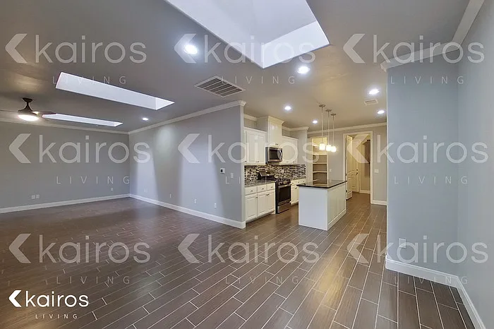 7308 Mosley St — Photo 4