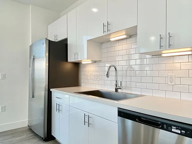 3500 S Corona St #504 — Photo 9