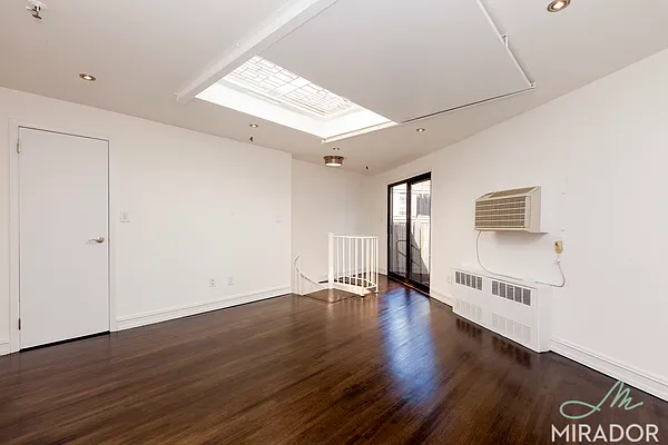 Rented by Mirador Real Estate | media 19