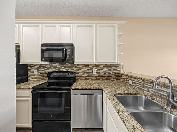 3rd image of 4800 W Lovers Ln APT 406