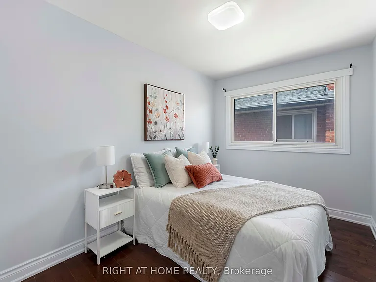 608 McCowan Rd — Photo 7