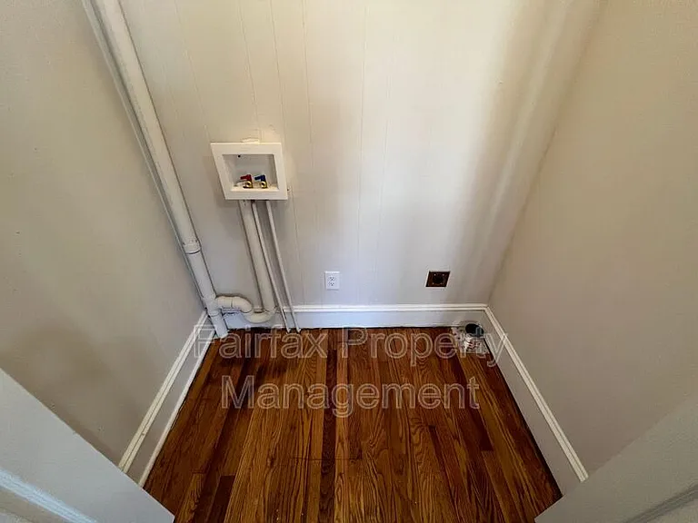 102 W Summit Ave #B — Photo 11