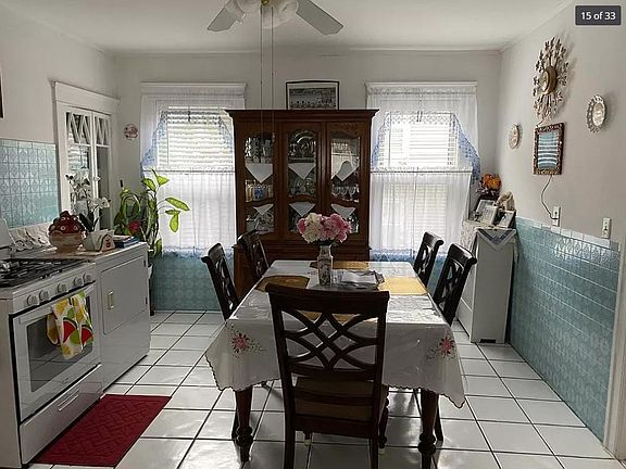 4th image of 4 Loxwood St