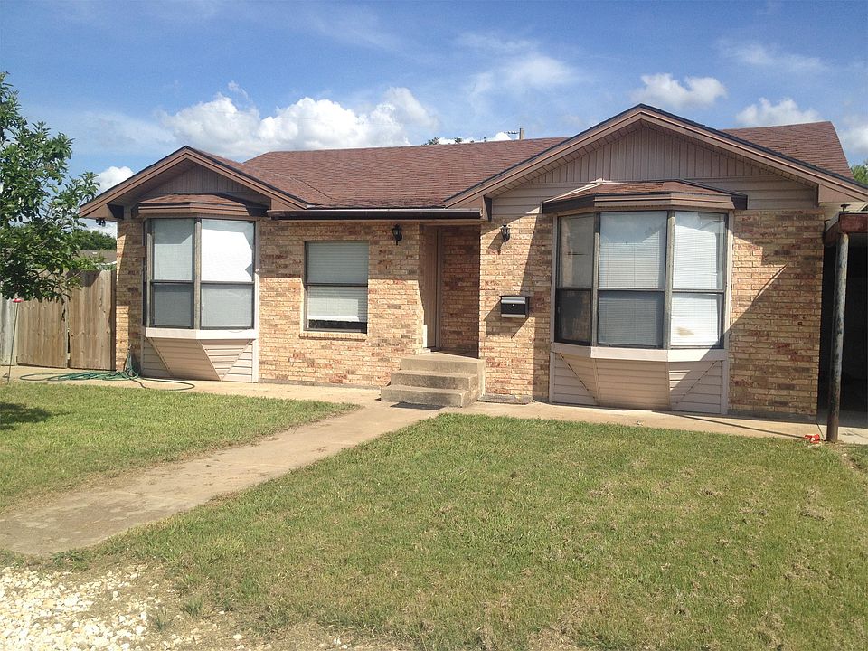 1st image of 3241 Beevers Cir