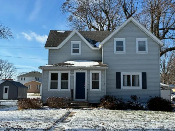 536 Main St, Wanamingo, MN 55983