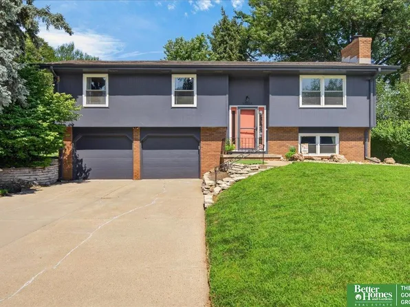 16058 Oak St, Omaha, NE 68130