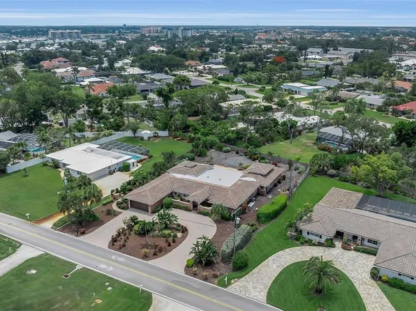 609 Laguna Dr, Venice, FL 34285