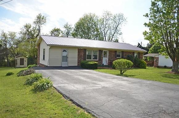 1st image of 135 Hartman Dr