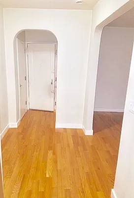 Rented by Stonehenge NYC LLC | media 11