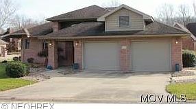 4th image of 1 Henderson Cir