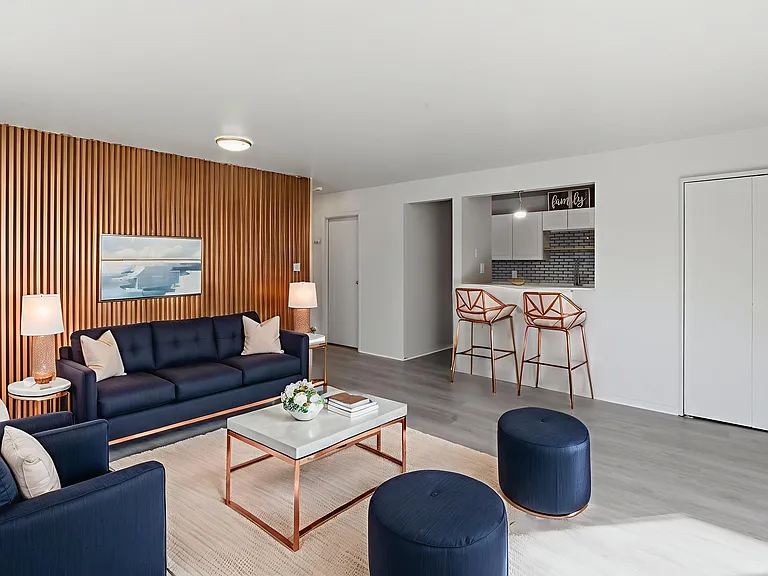 Hubbard Apartments — Photo 13