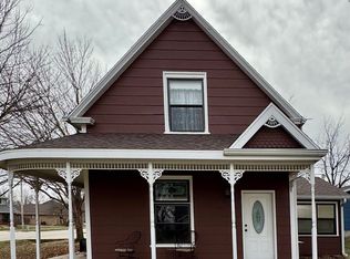 708 3rd St, Sully, IA 50251