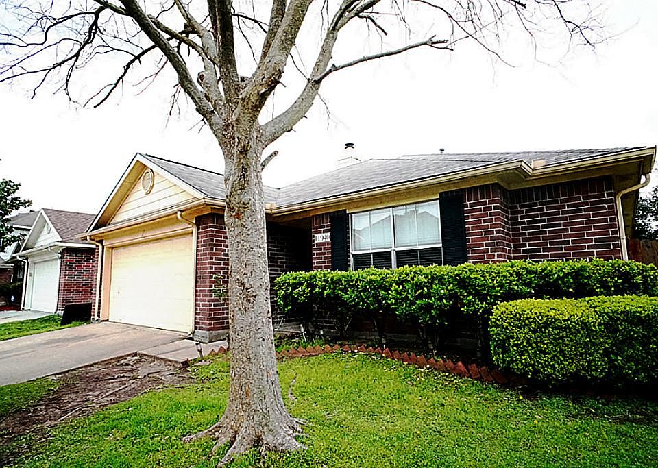 1st image of 11940 Braes Park Dr