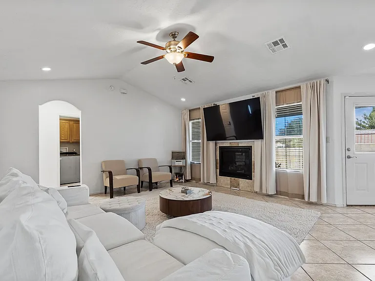 600 Coronado Dr — Photo 7