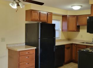 345 6th Ave #1, Marion, IA 52302