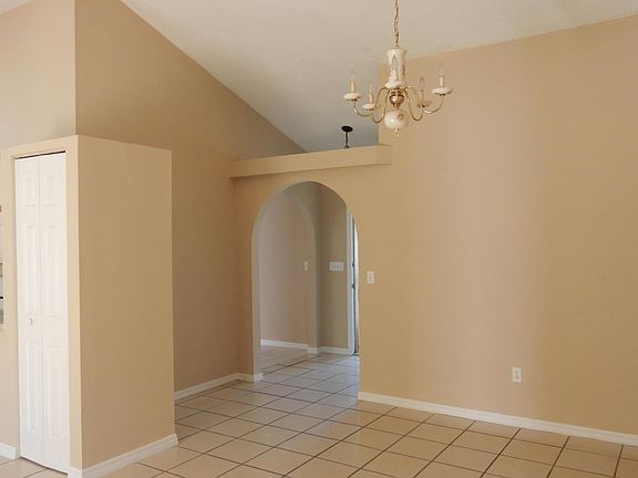 4th image of 1674 SW Norman Lane