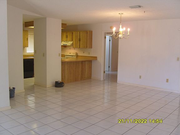 5th image of 80 Blare Castle Dr