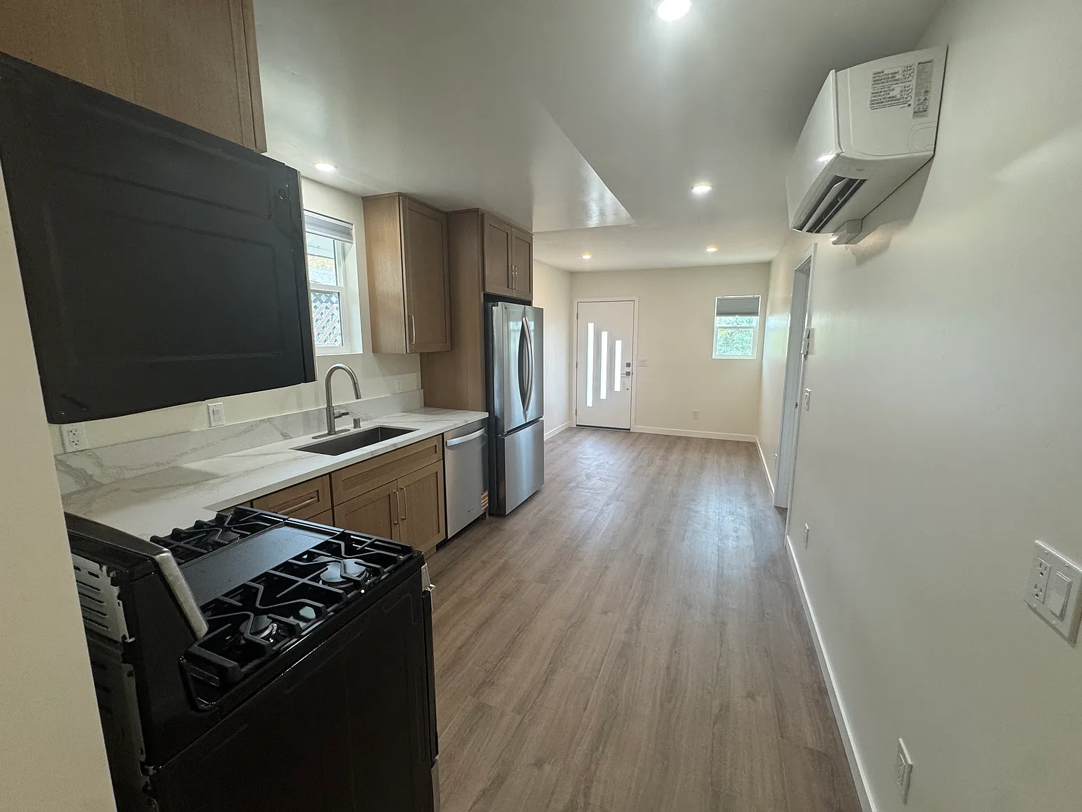 3 bed, $3,600 — Photo 4