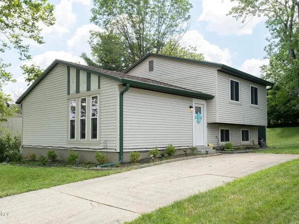 7427 E Orchard Grass Blvd, Crestwood, KY 40014