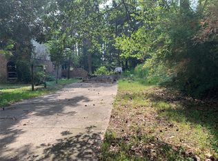 25911 Oak Ridge Dr, Spring, TX 77380