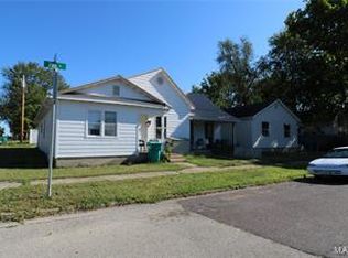 427 Pine St, Sullivan, MO 63080