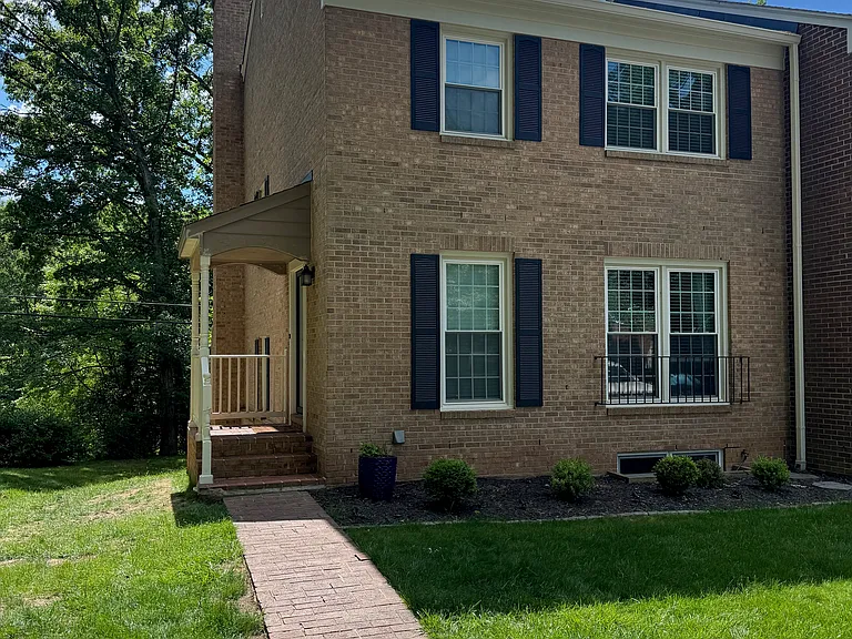 7955 Hidden Bridge Dr — Photo 1