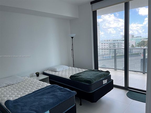 5th image of 501 NE 31st St Unit 1005